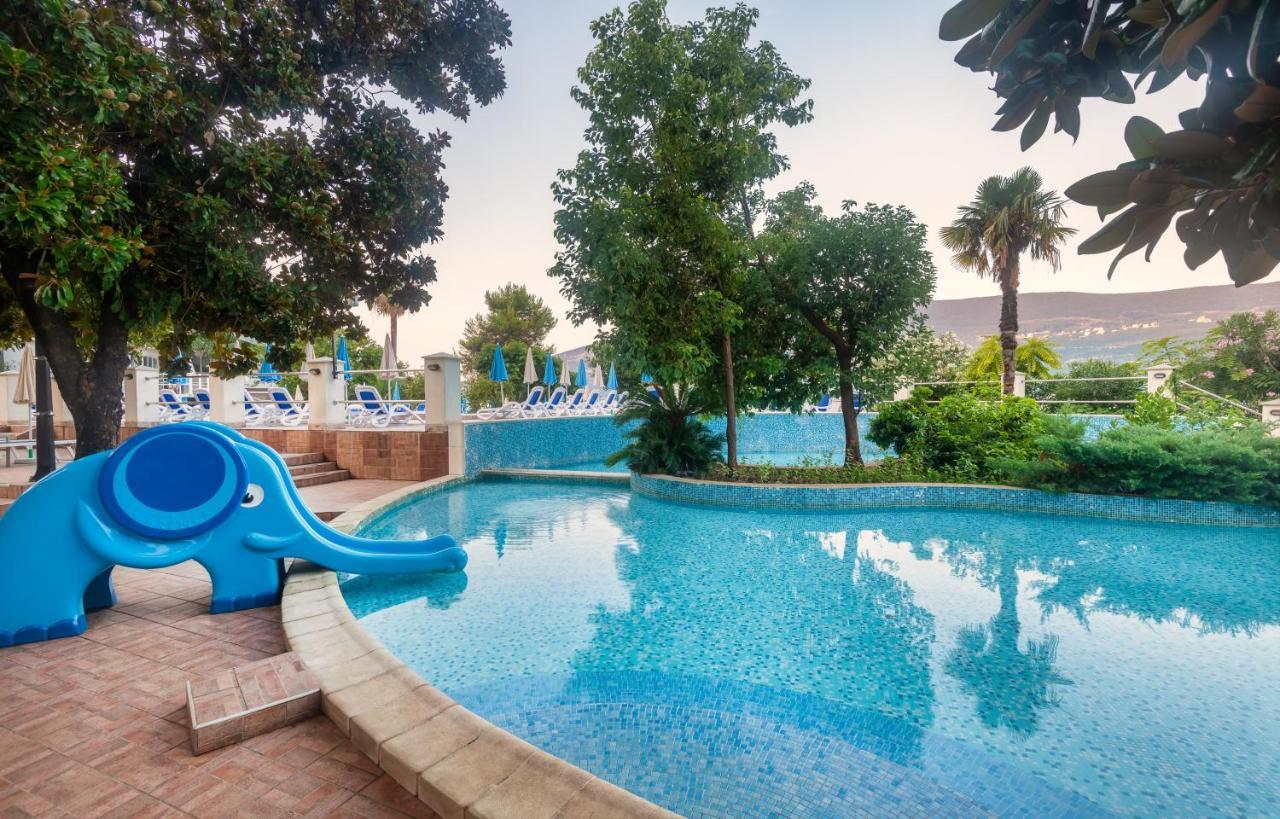 Hunguest Hotel Sun Resort Herceg Novi Exterior photo